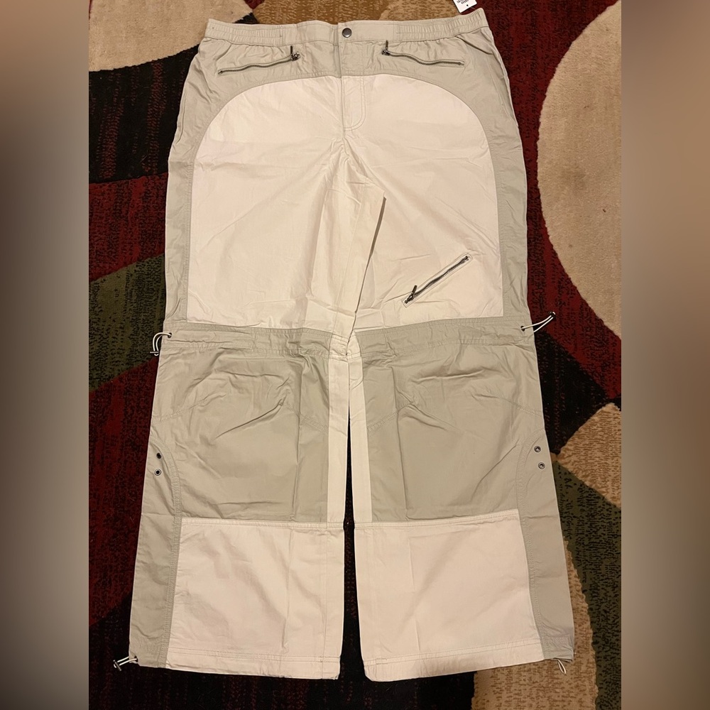 Urban Outfitters windbreaker wide leg pants, elastic waist. Green & ivory. XXL - Picture 5 of 16